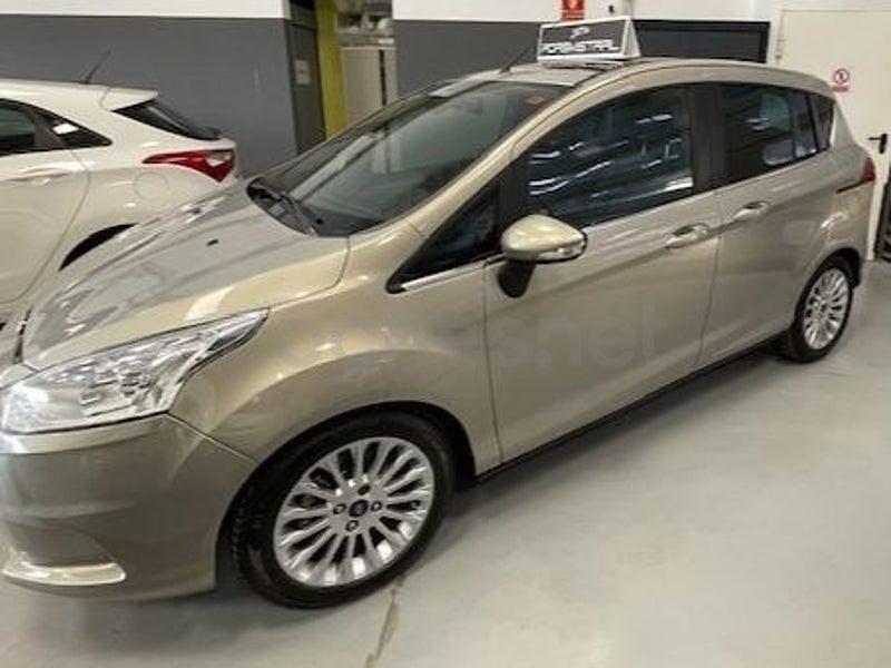 Usado Ford B-MAX Trend 125 CV (91 kW) 2013 Gris / plata Monovolumen