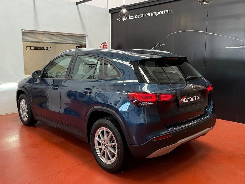 Usado Mercedes GLA200 150 CV (110 kW) 2021 Azul SUV