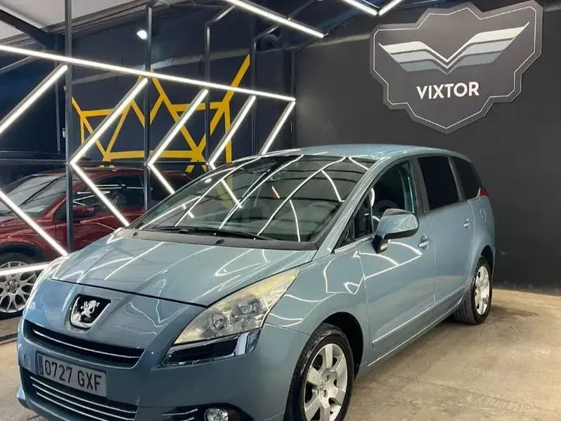 Usado Peugeot 5008 Premium 120 CV (88 kW) 2010 Azul Monovolumen