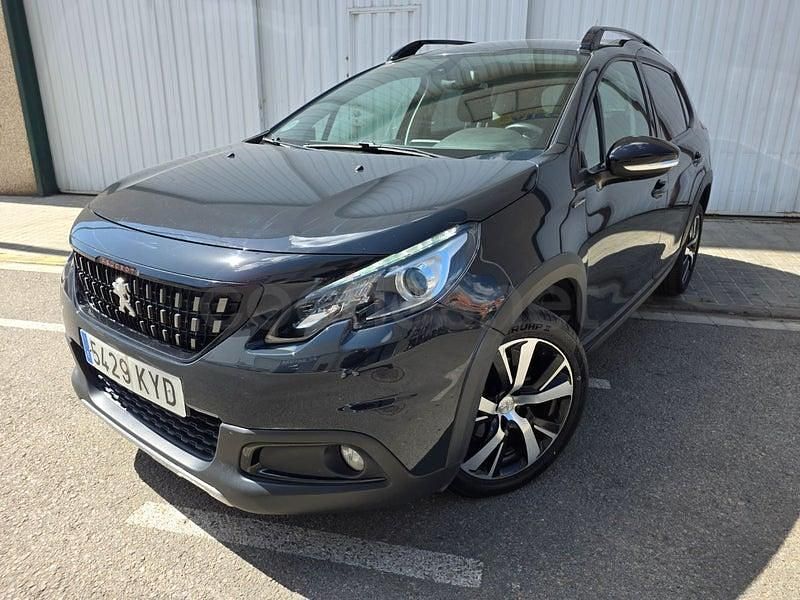Usado Peugeot 2008 GT-line 130 CV (95 kW) 2019 Gris / plata SUV