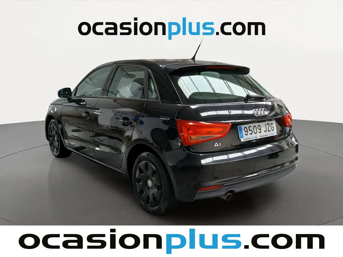 Usado Audi A1 Sportback Attraction 116 CV (85 kW) 2017 Negro Utilitario