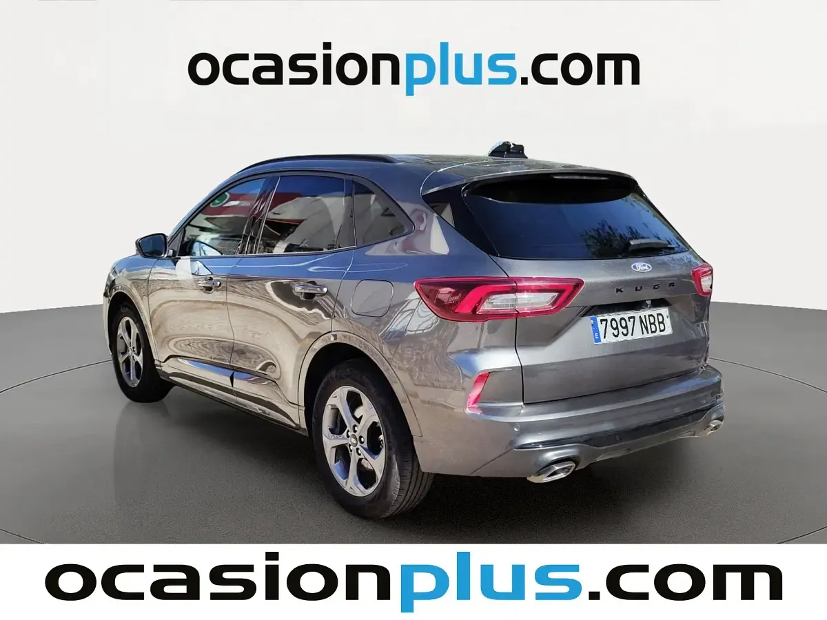 Usado Ford Kuga ST-Line 150 CV (110 kW) 2025 Gris SUV