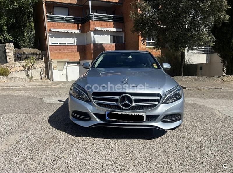 Usado Mercedes C180 120 CV (88 kW) 2015 Gris / plata Berlina