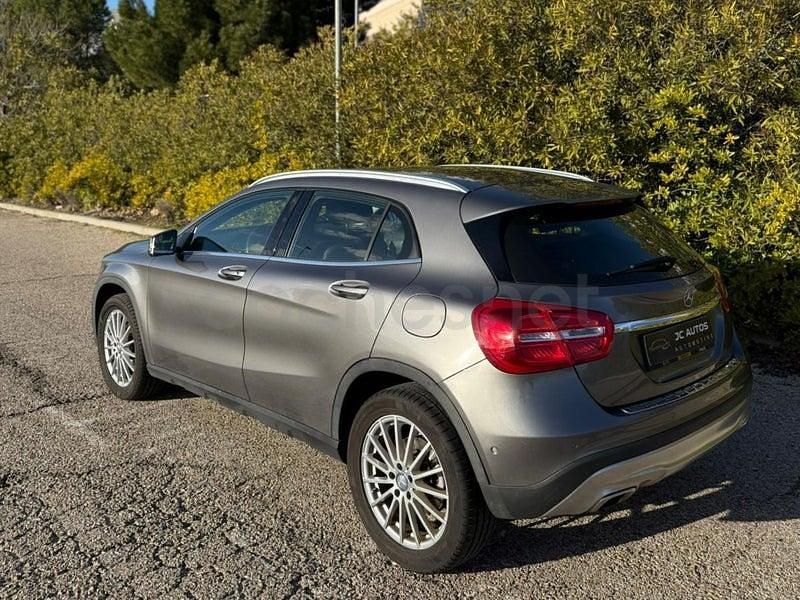Usado Mercedes GLA200 Style 156 HP (114 kW) 2016 Bege SUV