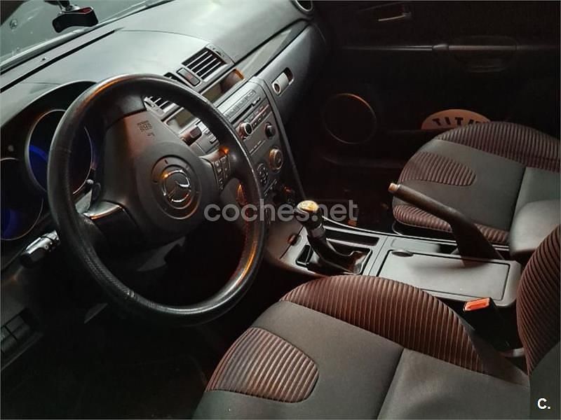 Usado Mazda 3 Sportive 150 CV (110 kW) 2004 Negro Berlina