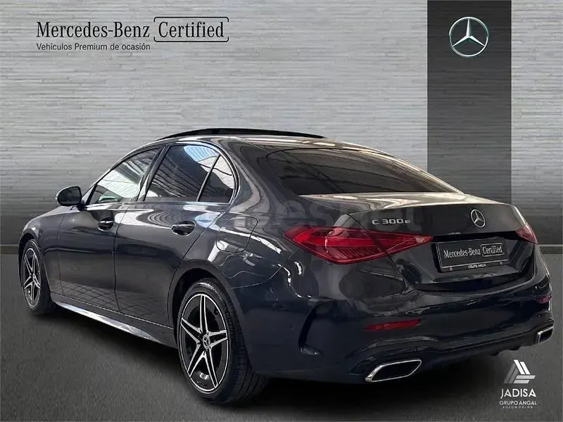 Usado Mercedes C300e 313 CV (230 kW) 2025 Gris grafito Berlina