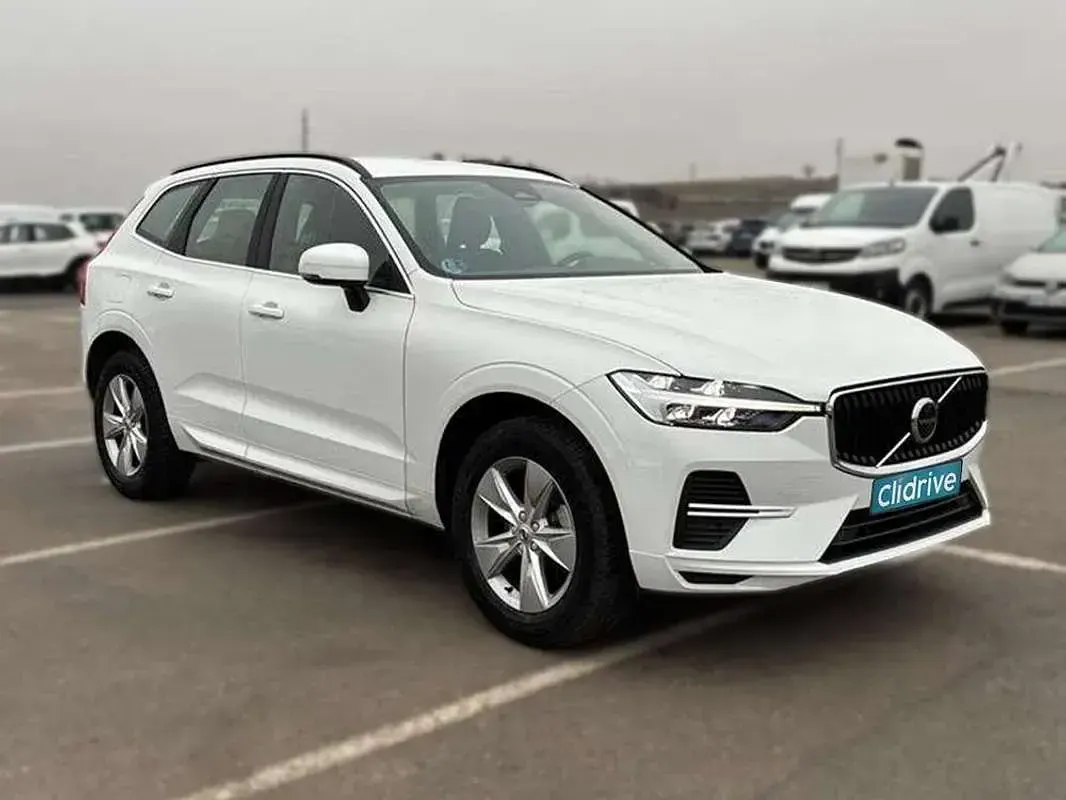 Usado Volvo XC60 Core 197 CV (144 kW) 2023 Blanco SUV