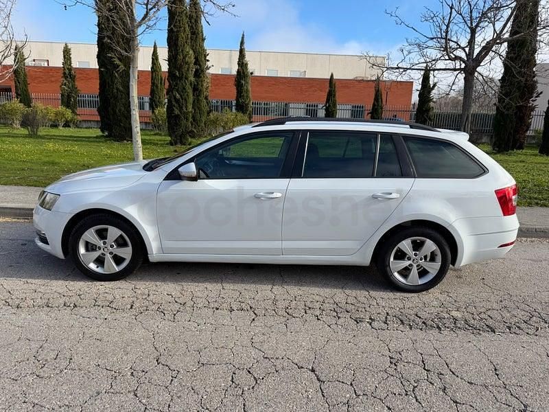 Usado Skoda Octavia 115 CV (84 kW) 2019 Blanco Familiar