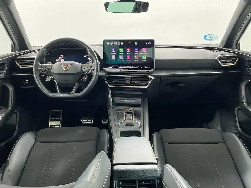 Usado Cupra Leon 150 HP (110 kW) 2025 Branco Sedan