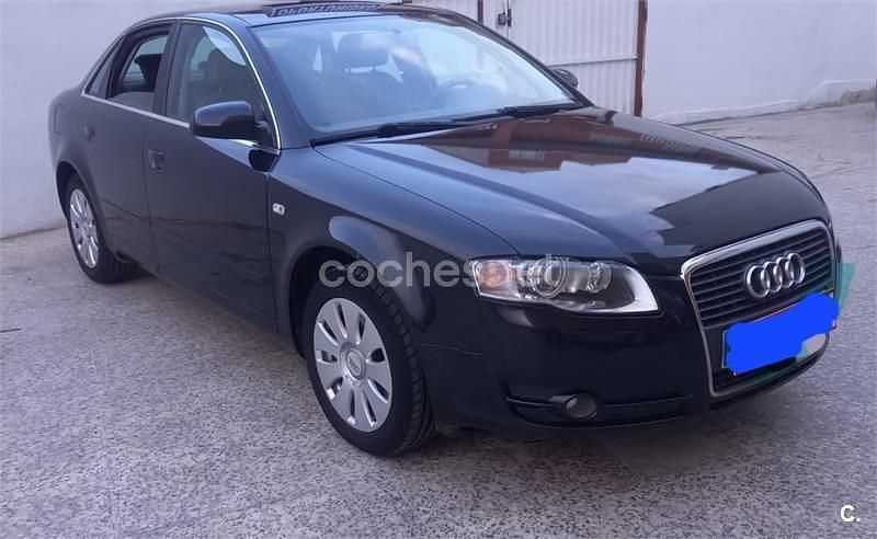 Usado Audi A4 140 CV (102 kW) 2005 Negro Berlina