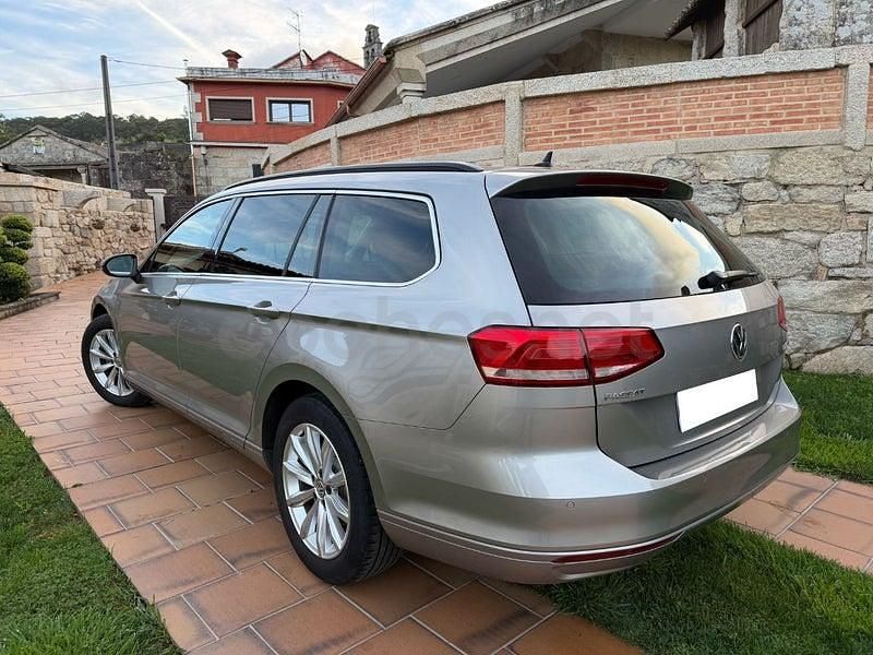 Usado VW Passat Edition 120 CV (88 kW) 2015 Gris / plata Familiar