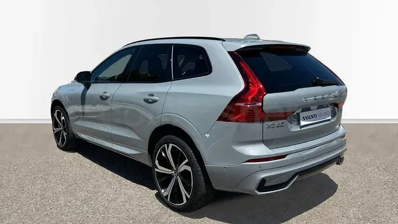 Usado Volvo XC60 Ultra 350 CV (257 kW) 2024 Gris / plata SUV
