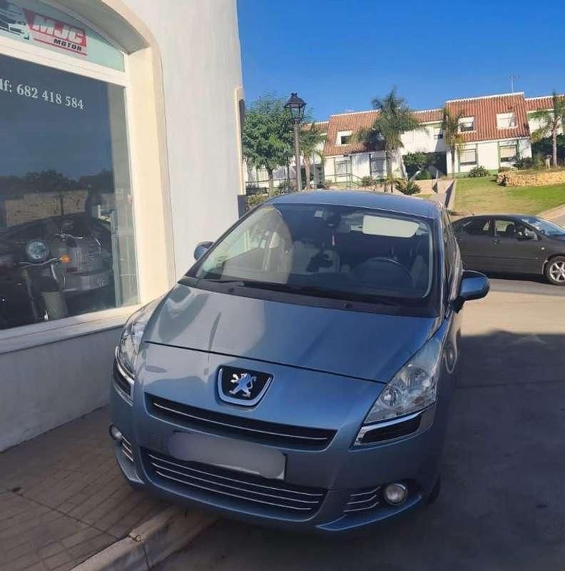 Azul Usado 2010 Peugeot 5008 Premium Monovolumen | 7500 € (Precio justo) - Imagen 1/4