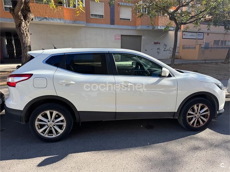 Usado Nissan Qashqai N-TEC 110 CV (80 kW) 2014 Blanco SUV