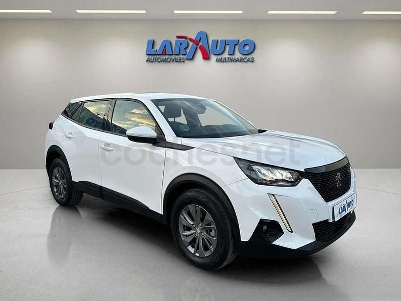 Usado Peugeot 2008 Active 100 CV (73 kW) 2020 Blanco SUV