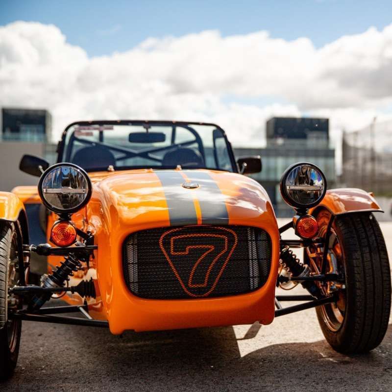Usado Caterham Seven 86 CV (63 kW) 2024 Naranja Descapotable