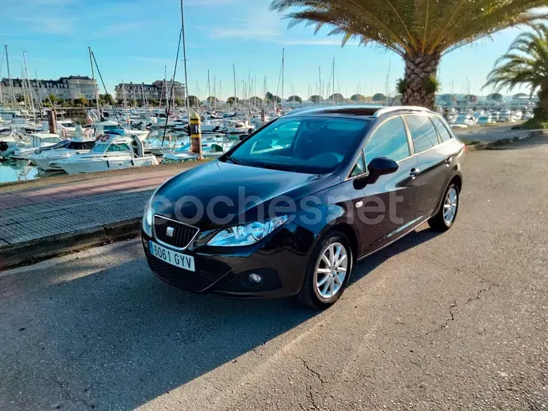 Usado Seat Ibiza ST Style 90 CV (66 kW) 2010 Negro Familiar