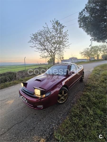 Usado Toyota Celica 125 CV (91 kW) 1992 Granate Berlina