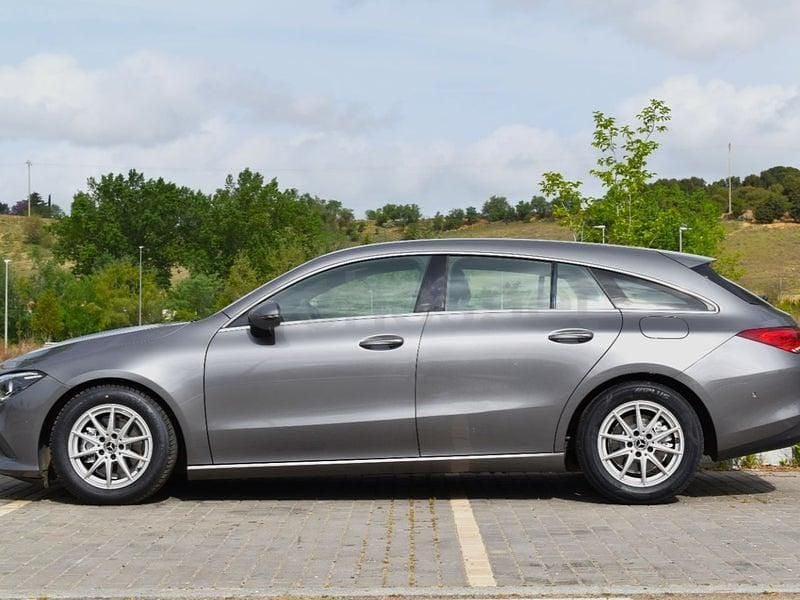 Brugt Mercedes CLA180 Shooting Brake Advantage 136 HK (100 kW) 2020 Grå Stationcar