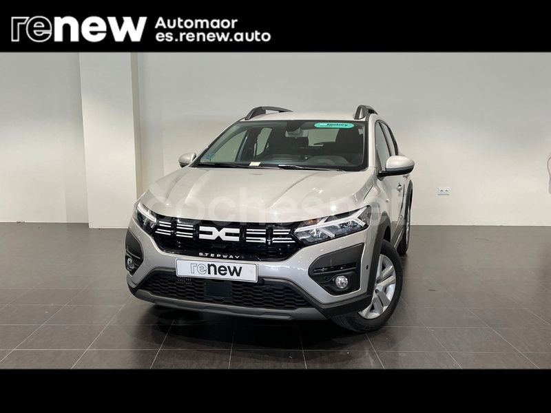 Gris / plata Usado 2024 Dacia Sandero Expression Utilitario | 17.700 € (Un poco caro) - Imagen 1/4