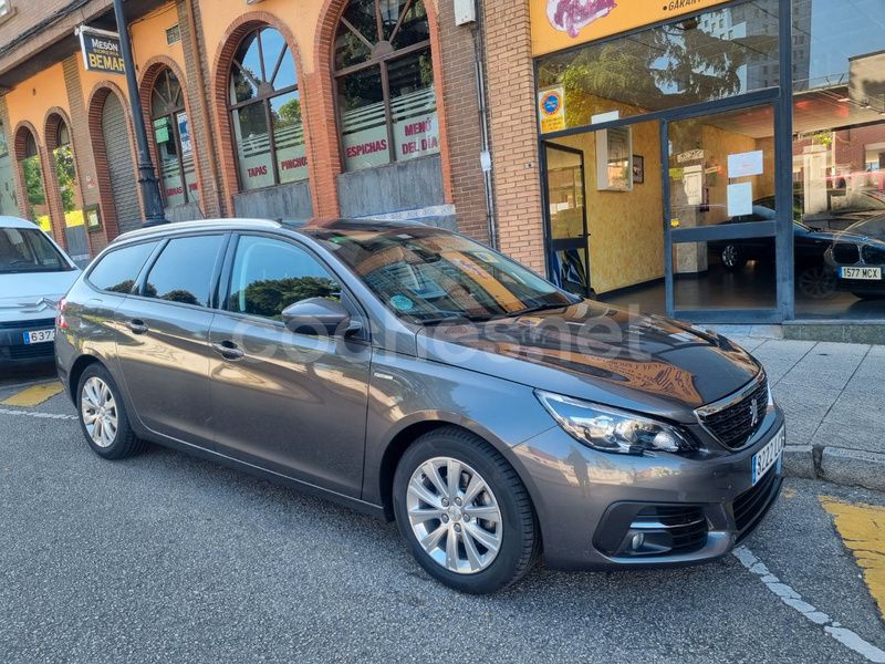 Marrón Usado 2019 Peugeot 308 Style Familiar | 8550 € (Un poco caro) - Imagen 1/4