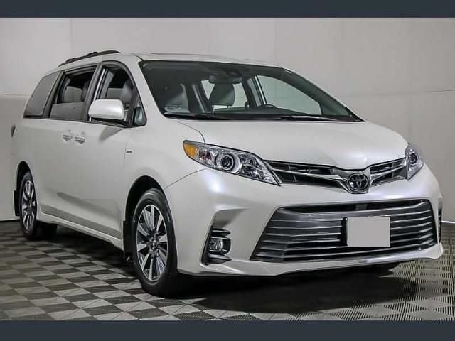 Usado Toyota Sienna XLE 262 CV (192 kW) 2019 Blanco Monovolumen