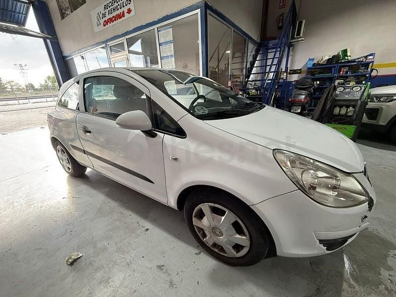 Usado Opel Corsa Sport 75 HP (55 kW) 2007 Branco Citadino