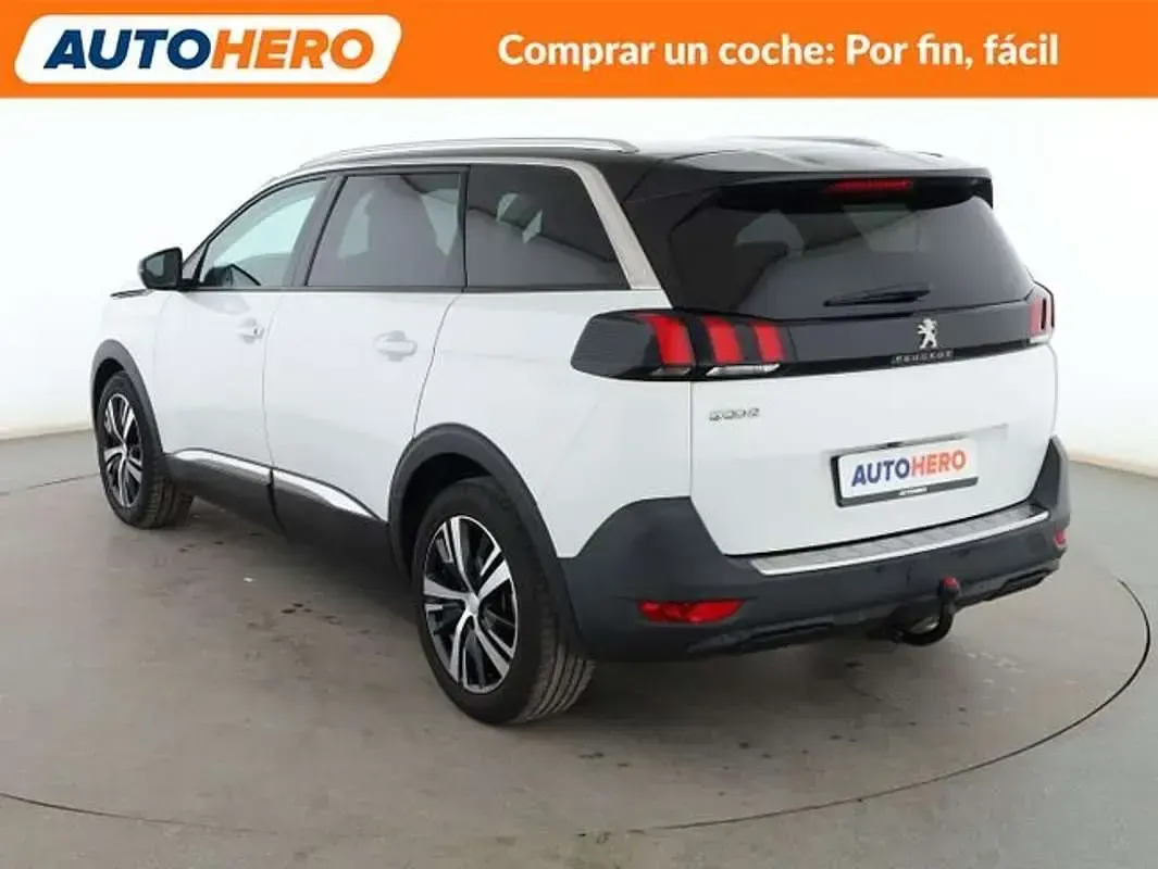 Usado Peugeot 5008 Allure 131 CV (96 kW) 2019 Blanco SUV