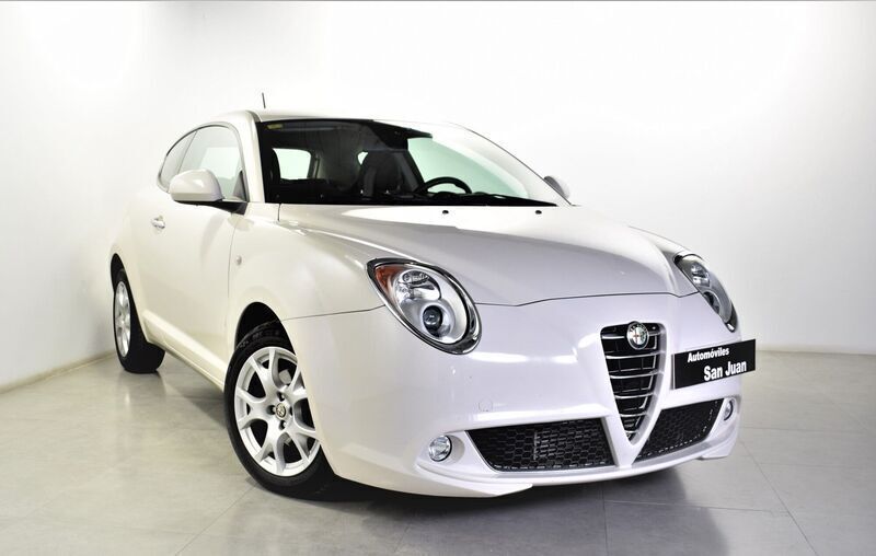 Blanco Usado 2013 Alfa Romeo MiTo Distinctive Utilitario | 10.990 € (Caro) - Imagen 1/4