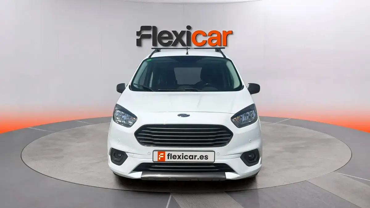 Usado Ford Tourneo Courier Sport 100 CV (73 kW) 2020 Blanco Monovolumen