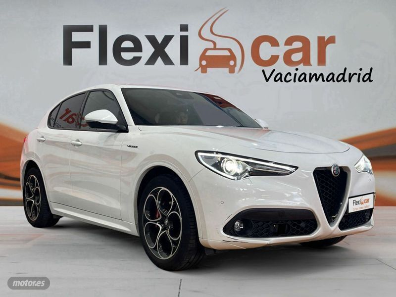 Blanco Usado 2021 Alfa Romeo Stelvio Veloce SUV | 38.990 € - Imagen 1/4