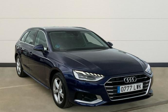 Usado Audi A4 Advanced 165 CV (121 kW) 2022 Azul Familiar