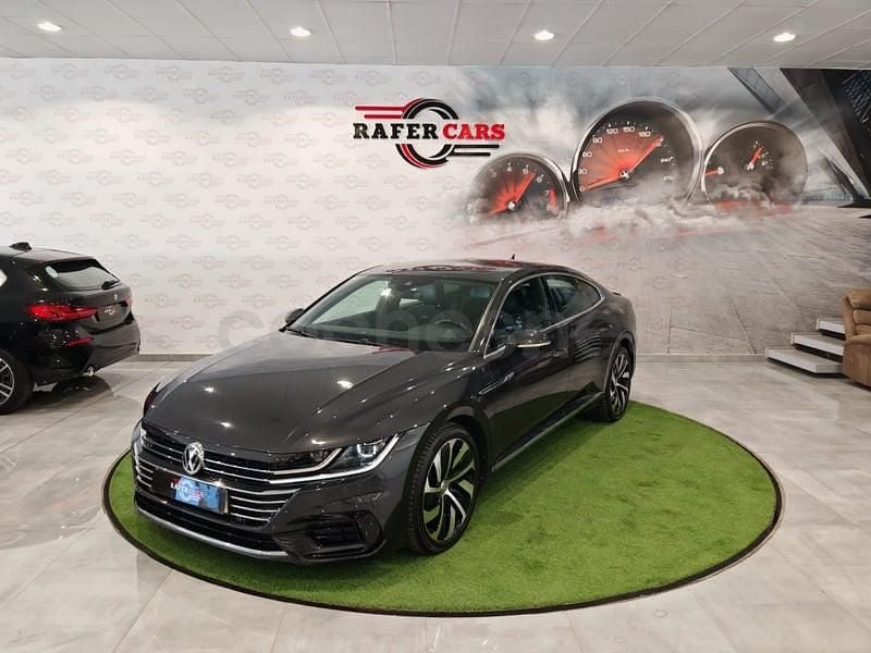 Usado VW Arteon R-line 150 CV (110 kW) 2018 Negro Utilitario