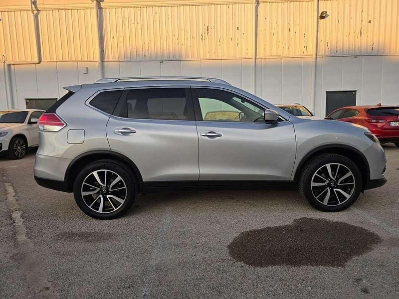 Usado Nissan X-Trail Tekna 131 CV (96 kW) 2015 Plateado SUV