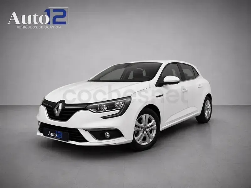 Usado Renault Mégane IV Intens 100 CV (73 kW) 2017 Blanco Berlina