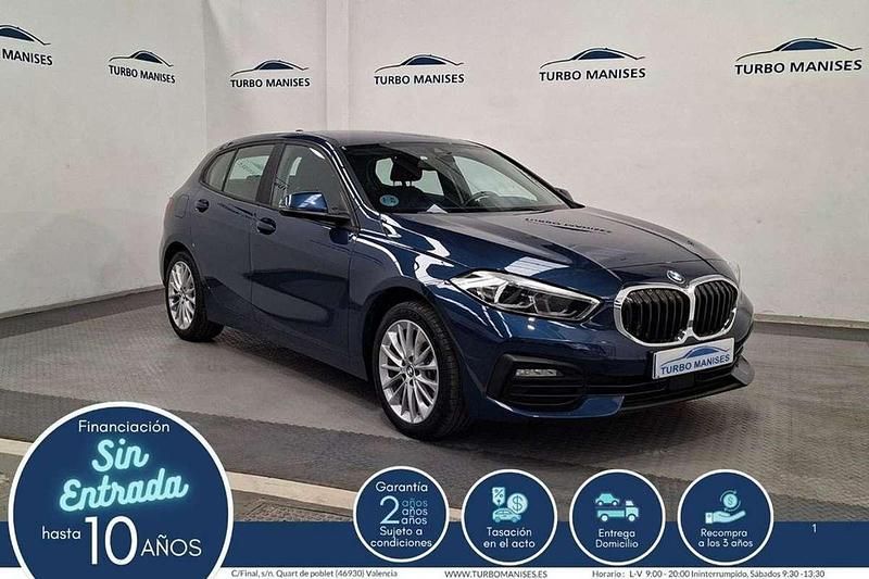 Gris Usado 2023 BMW 118 Utilitario | 19.990 € (Buen precio) - Imagen 1/4