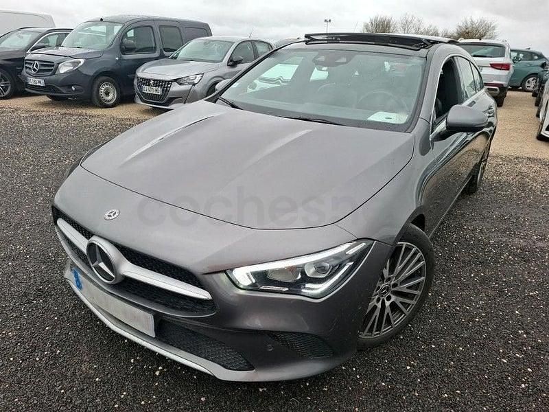 Usado Mercedes CLA180 Shooting Brake 136 CV (100 kW) 2020 Gris / plata Familiar