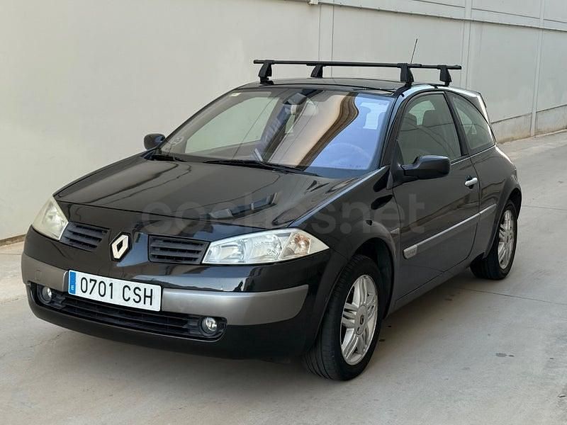 Usado Renault Mégane II Authentique 115 CV (84 kW) 2004 Negro Berlina