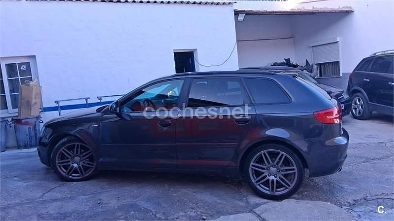 Usado Audi A3 Ambition 140 CV (102 kW) 2010 Negro Berlina