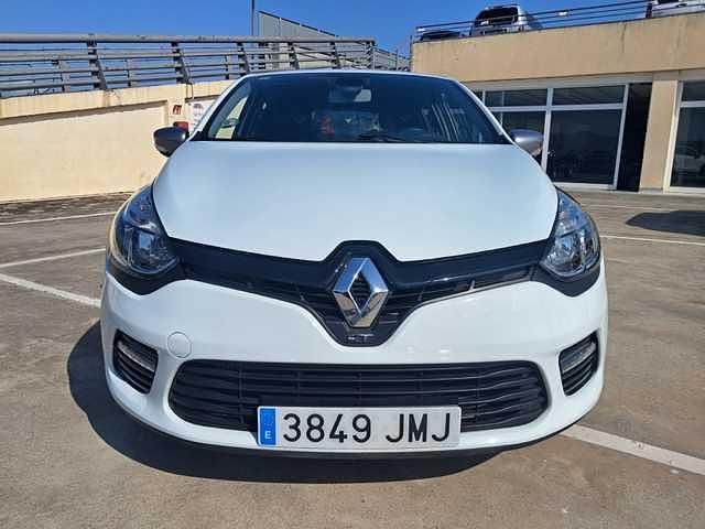 Usado Renault Clio IV Zen 120 CV (88 kW) 2016 Blanco Utilitario