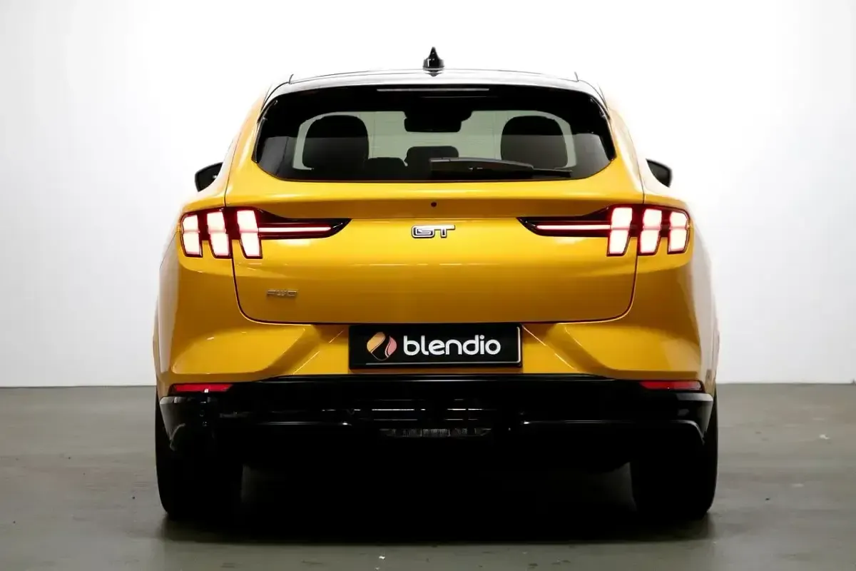 Usado Ford Mustang Mach-E GT Extended Range 358 kW (487 CV) 2023 Naranja SUV