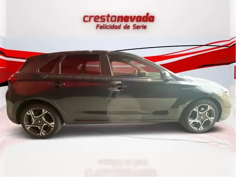 Usado Hyundai i30 N Line 120 CV (88 kW) 2024 Gris / plata