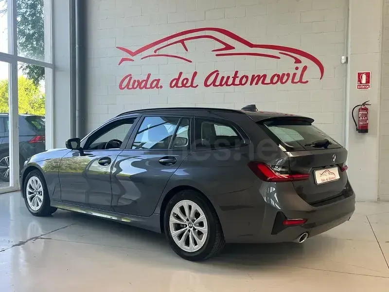 Usado BMW 320 190 CV (139 kW) 2022 Gris / plata Familiar