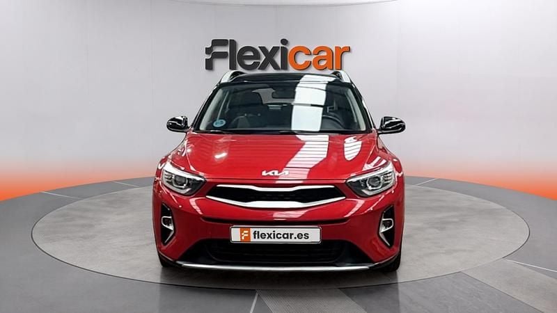 Usado Kia Stonic 84 CV (61 kW) 2023 Rojo SUV
