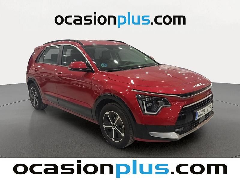 Usado Kia Niro 129 CV (94 kW) 2025 Rojo SUV