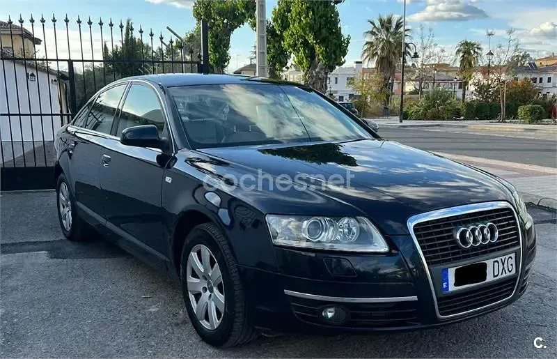 Usado Audi A6 180 CV (132 kW) 2005 Negro Berlina