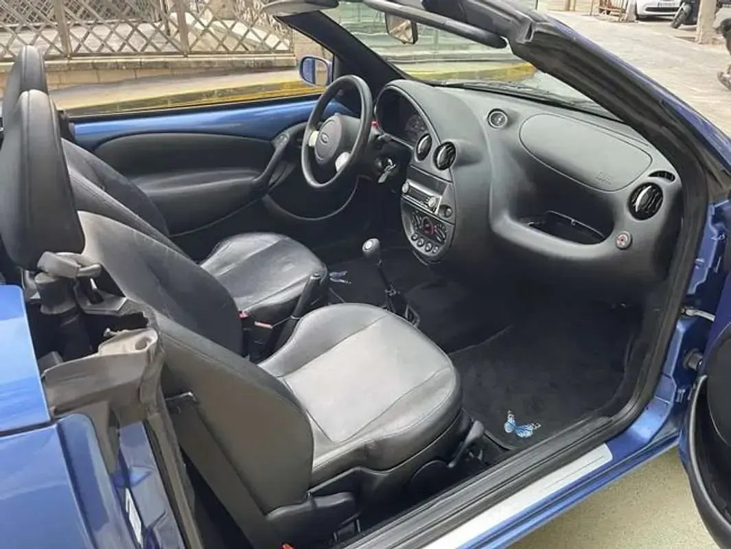 Usado Ford StreetKa 95 CV (69 kW) 2004 Azul Descapotable