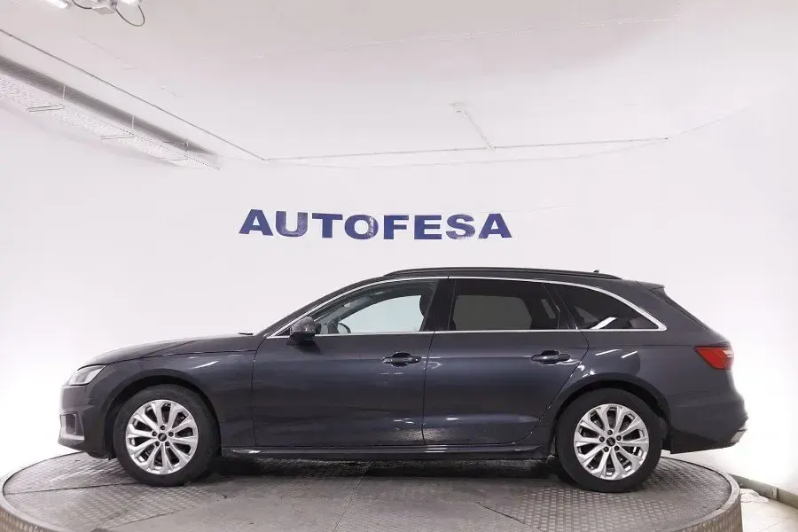 Usado Audi A4 150 HP (110 kW) 2022 Negra Carrinha