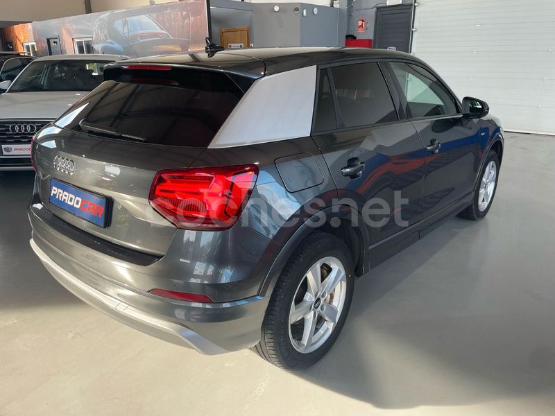 Usado Audi Q2 Premium 110 CV (80 kW) 2020 Gris / plata SUV