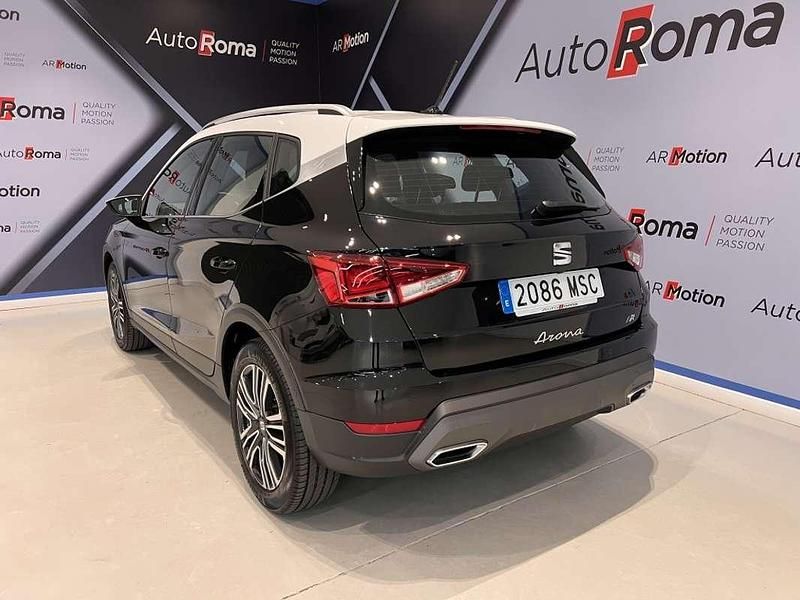 Usado Seat Arona FR 116 CV (85 kW) 2024 Negro SUV